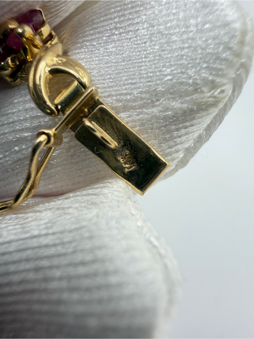 7" Vintage 4.84ctw Ruby, Sapphire, Emerald Flower Tennis Bracelet in 14kt YG! - Picture 8 of 12
